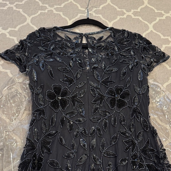 Adrianna Papell Navy Floral Embellished Gown Sz 8 - Picture 5 of 9